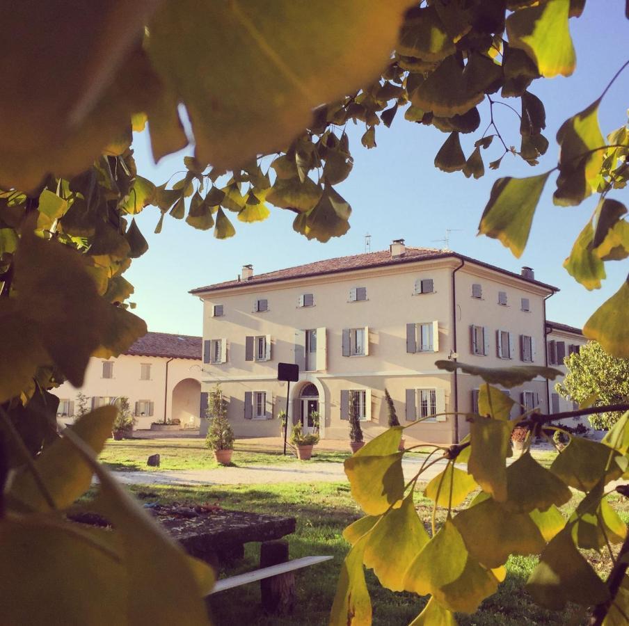 Villa Pacchioni Cavezzo Экстерьер фото